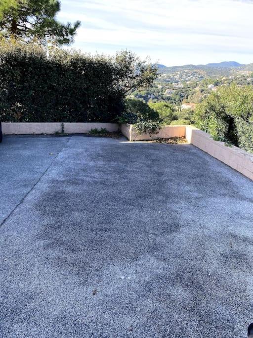 Agréable appartement vue mer Les Issambres Exterior foto